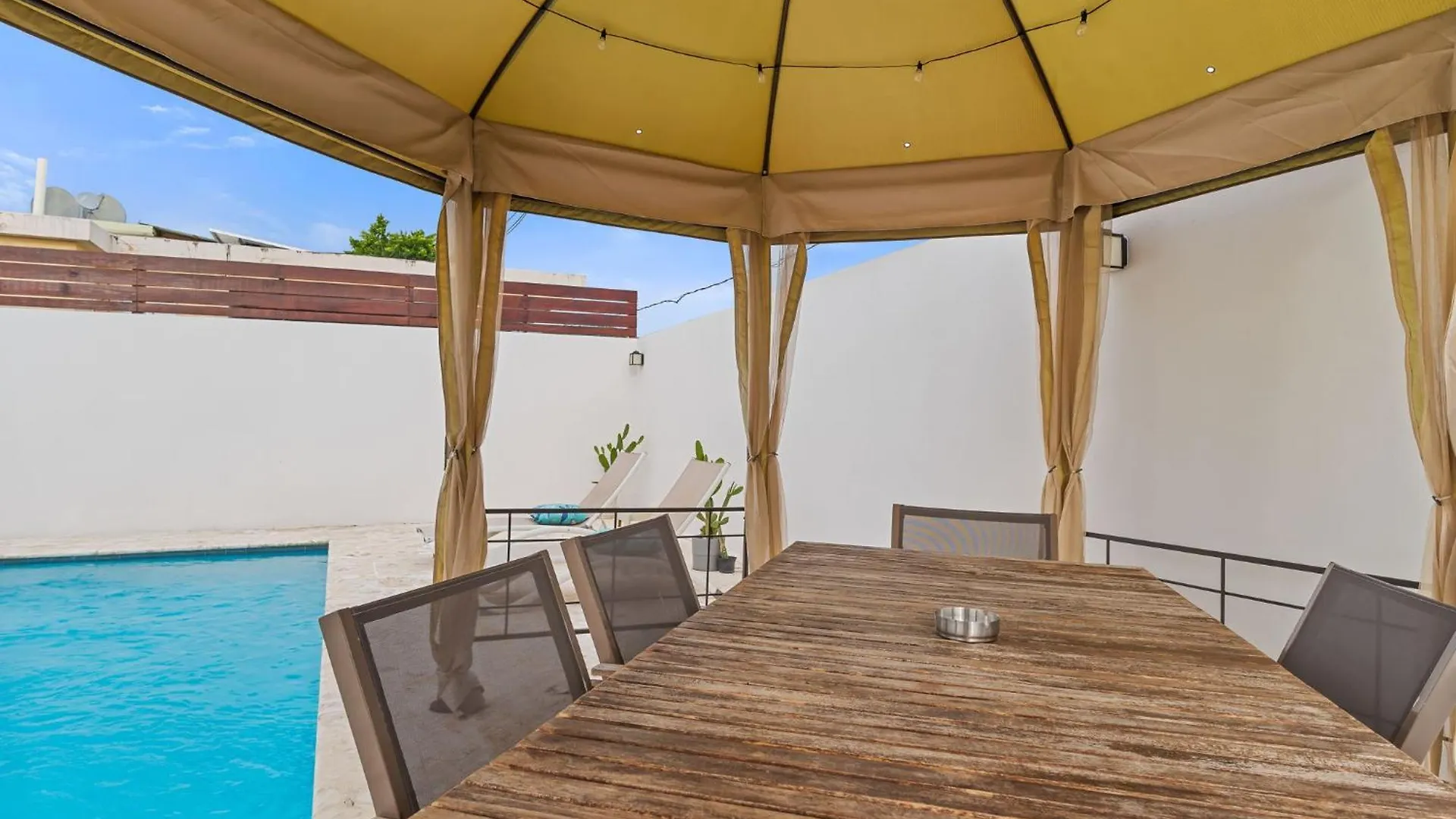 Casa Larimar With Pool And Solar System Near Beach Fajardo Βίλα