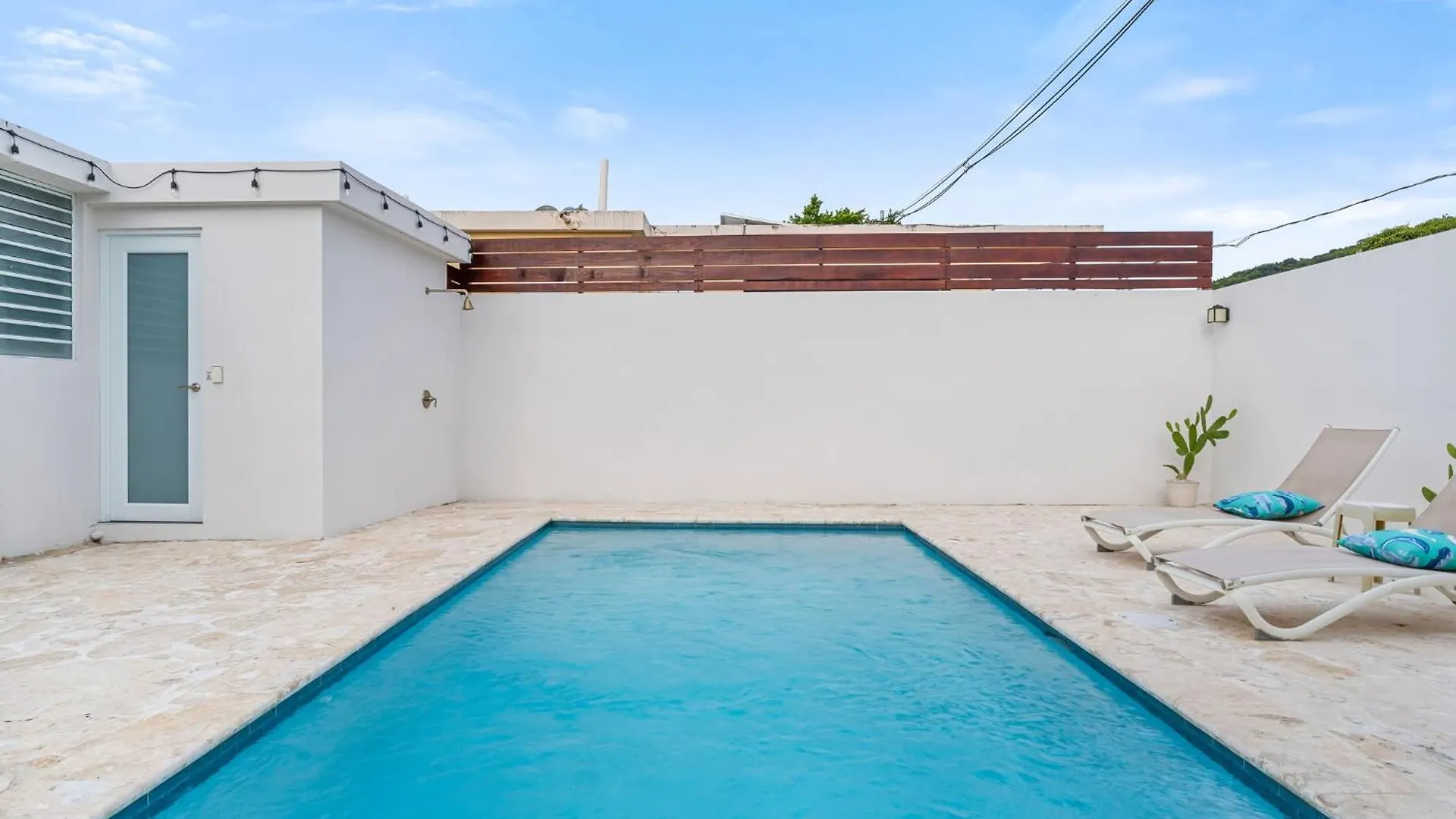 Casa Larimar With Pool And Solar System Near Beach Fajardo Porto Riko